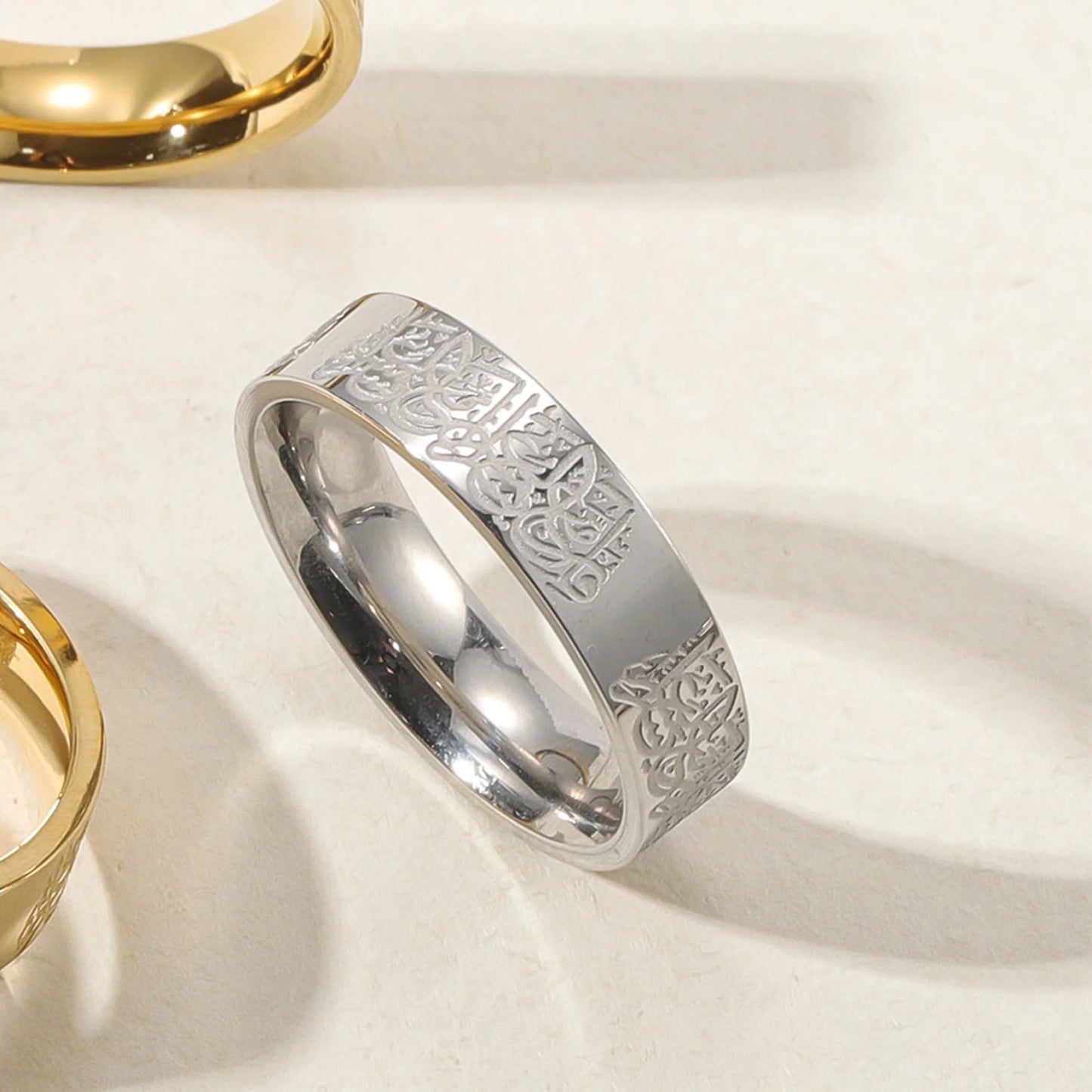 Anillo "Con la dificultad viene la facilidad"